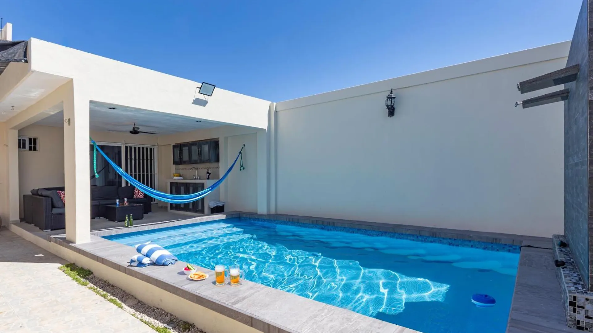 Casa Amplia Con Alberca Y Asador A 20 Min De Playa Villa Merida Mexico